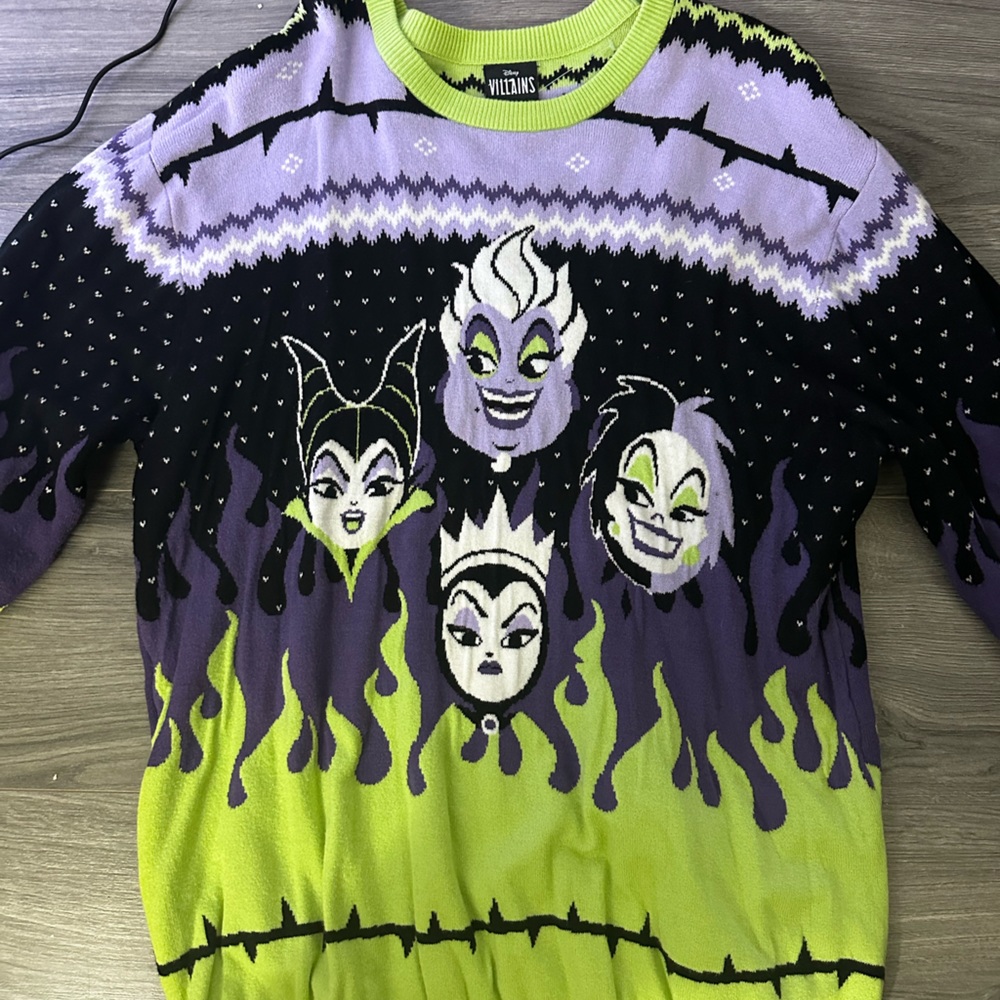 Disney villains cozy sweater size extra large
